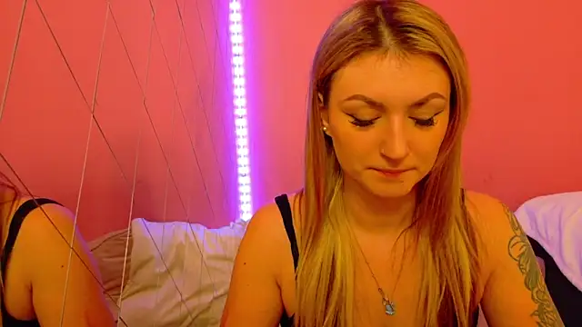 Anaayss  online show from 16, 12, 2025