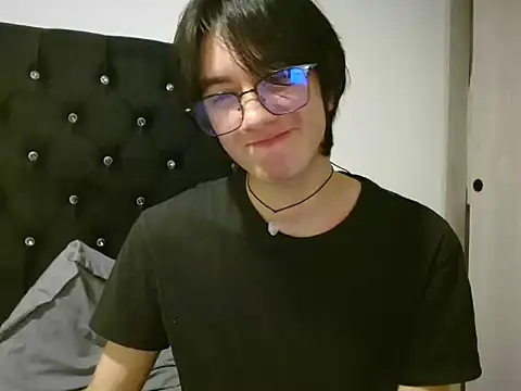 Snapshot of Matti_Mendez_ chatting on 24, 6, 2026 Matti Mendez online show from 24, 6, 2026