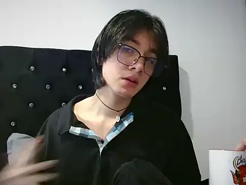 Snapshot of Matti_Mendez_ chatting on 15, 7, 2026 Matti Mendez online show from 15, 7, 2026