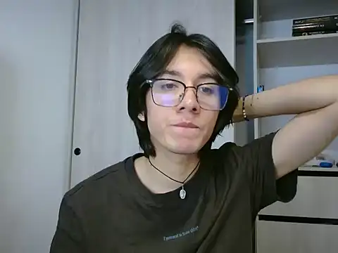 Snapshot of Matti_Mendez_ chatting on 10, 7, 2026 Matti Mendez online show from 10, 7, 2026