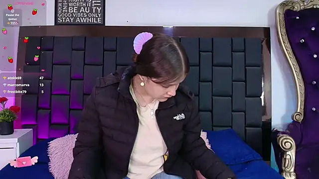 Krystal Heartss online show from 11, 11, 2025