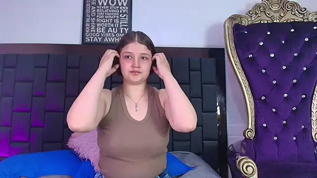 Krystal Heartss online show from 10, 10, 2025