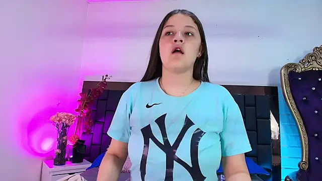 Krystal Heartss online show from 28, 11, 2025