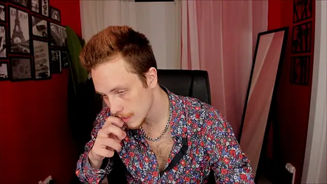 LeoMooree online show from 3, 11, 2025