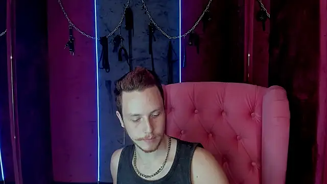 LeoMooree online show from 16, 10, 2025