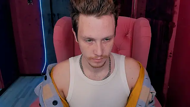 LeoMooree online show from 6, 11, 2025