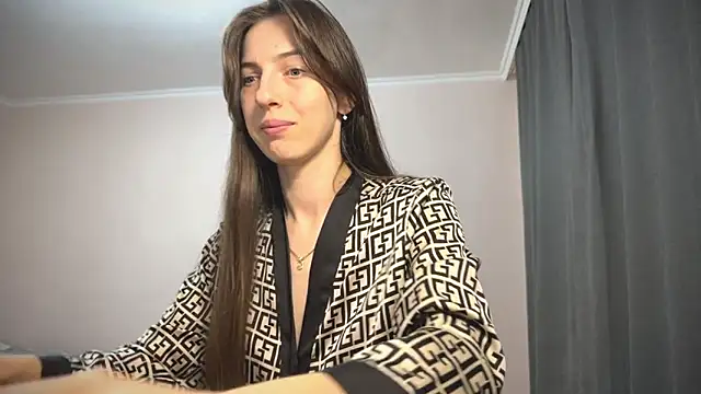 Prettyyy Angel online show from 3, 10, 2025