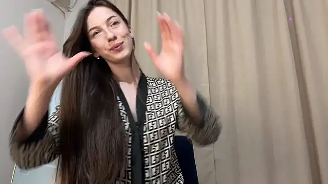 Prettyyy Angel online show from 7, 5, 2026