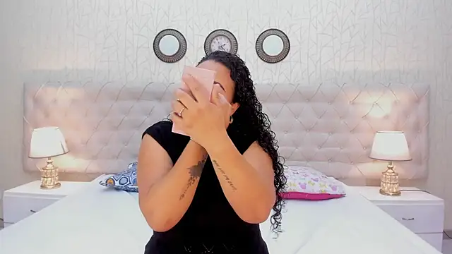 VaniaRose online show from 8, 11, 2025