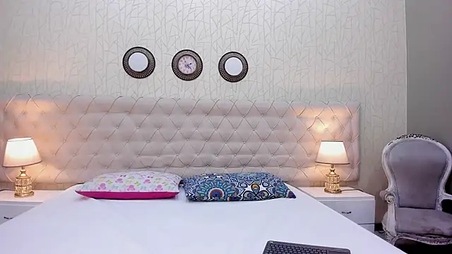 VaniaRose online show from 15, 11, 2025