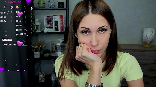 DreamVelour online show from 12, 2, 2026