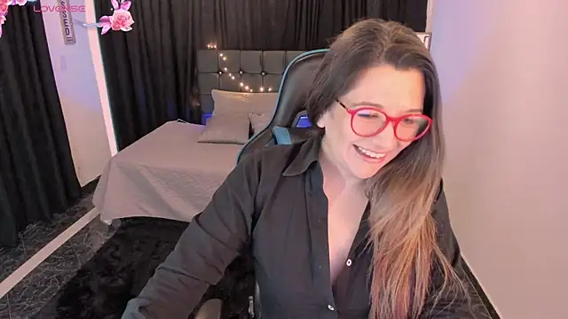 Hanna MA online show from 5, 11, 2025