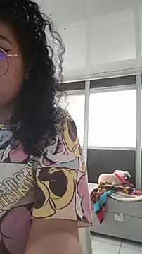 Snapshot of LondonHilton chatting on 28, 2, 2026 LondonHilton online show from 28, 2, 2026