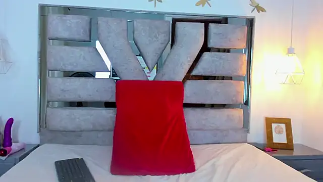 Lia Roseh online show from 21, 10, 2025