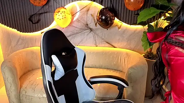 elowhyn dior tp online show from 4, 10, 2025