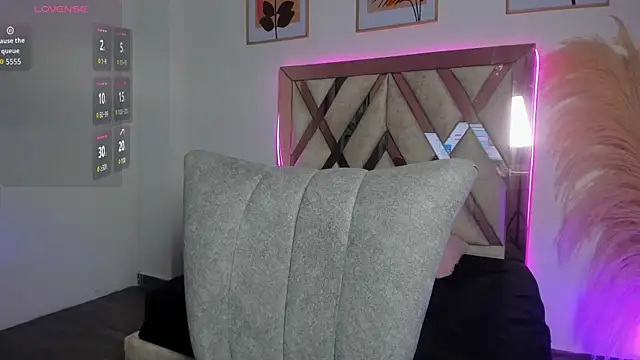 akira 09  online show from 1, 10, 2025