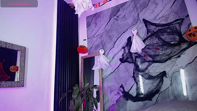 Ellis-Brown online show from 9, 10, 2025