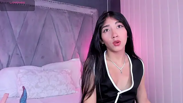 Mariana Kalo online show from 16, 11, 2025