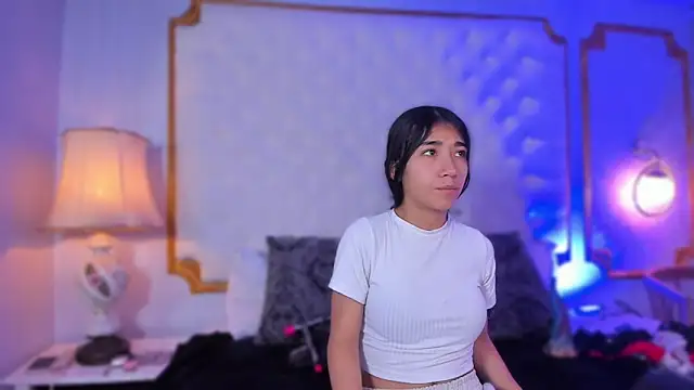 Mariana Kalo online show from 21, 12, 2025