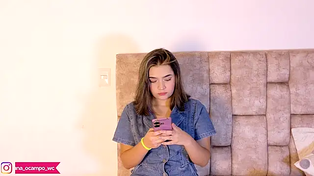 LunaOcampo  online show from 2, 11, 2025