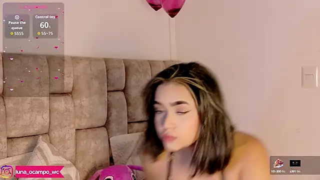 LunaOcampo  online show from 16, 10, 2025