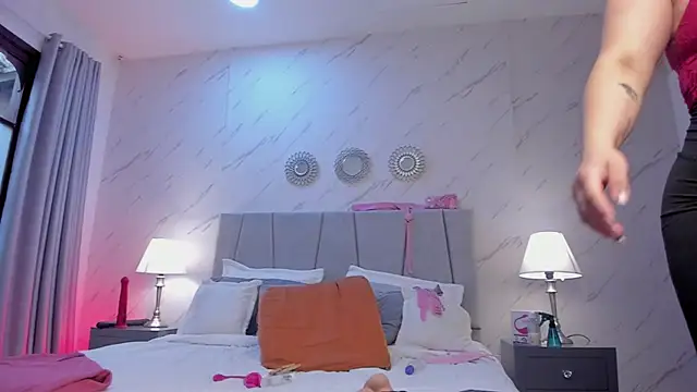 Snapshot of Michell_Monet chatting on 15, 11, 2025 Michell Monet online show from 15, 11, 2025