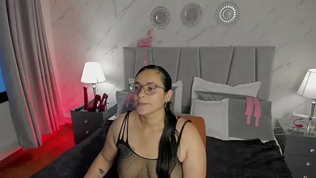 Snapshot of Michell_Monet chatting on 7, 11, 2025 Michell Monet online show from 7, 11, 2025