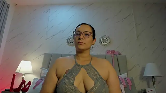 Snapshot of Michell_Monet chatting on 13, 11, 2025 Michell Monet online show from 13, 11, 2025