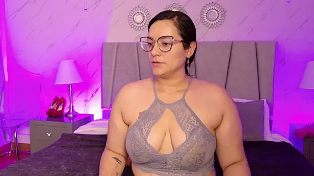 Snapshot of Michell_Monet chatting on 15, 7, 2026 Michell Monet online show from 15, 7, 2026