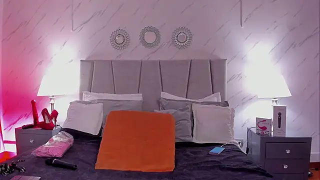 Michell Monet online show from 6, 2, 2026