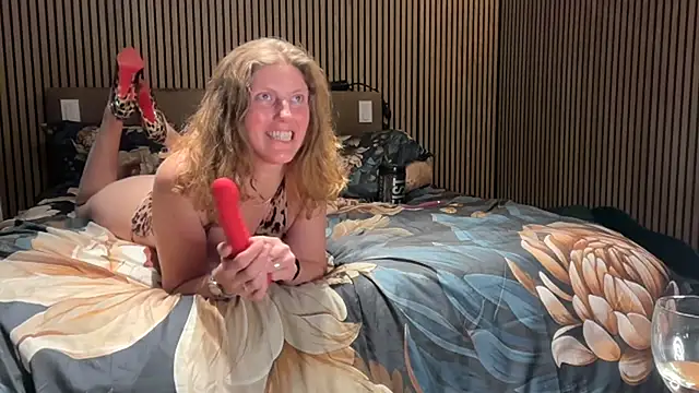 Snapshot of HOTkarenhot chatting on 23, 11, 2025 HOTkarenhot online show from 23, 11, 2025