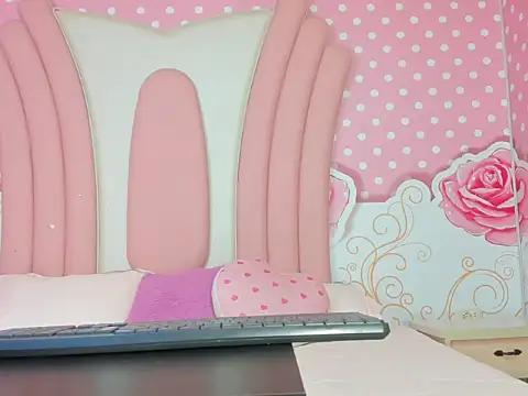 SofiaaBigBoobs online show from 26, 11, 2025