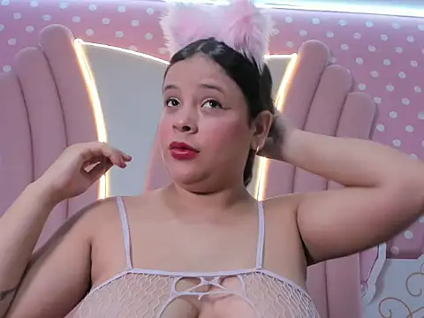 SofiaaBigBoobs online show from 6, 11, 2025