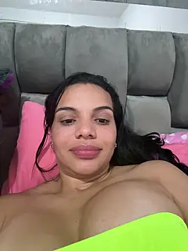 Snapshot of Anavalle chatting on 8, 2, 2026 Anavalle online show from 8, 2, 2026