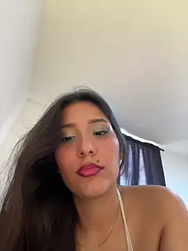 IsabellaJoness  online show from 13, 3, 2026