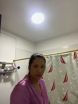 IsabellaJoness  online show from 28, 10, 2025