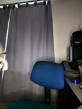 Mia-Reyes online show from 5, 11, 2025