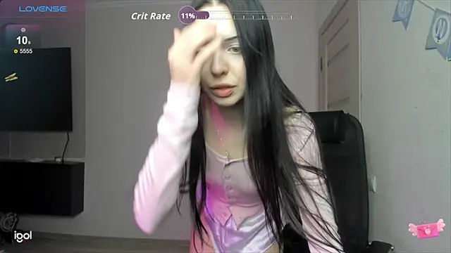 crystallldoll online show from 7, 10, 2025