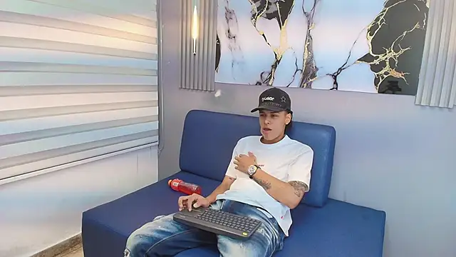 Frayhot777 online show from 13, 1, 2026