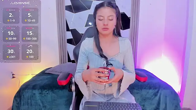 Fernanda hot  online show from 4, 11, 2025