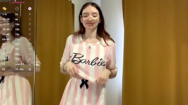 Snapshot of KrystinFunches chatting on 22, 10, 2025 KrystinFunches online show from 22, 10, 2025