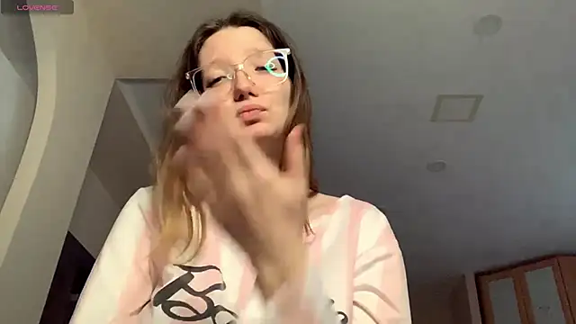 Snapshot of KrystinFunches chatting on 30, 11, 2025 KrystinFunches online show from 30, 11, 2025