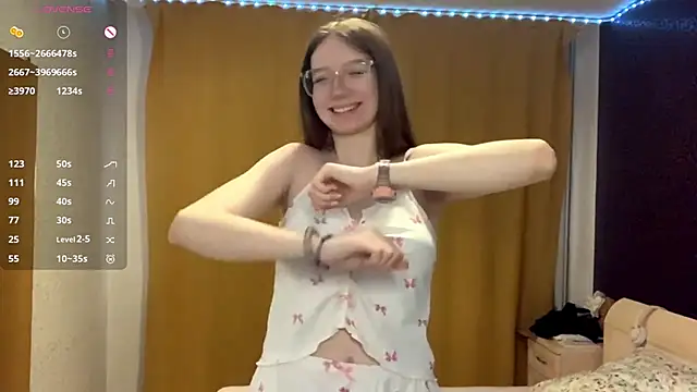 Snapshot of KrystinFunches chatting on 28, 10, 2025 KrystinFunches online show from 28, 10, 2025