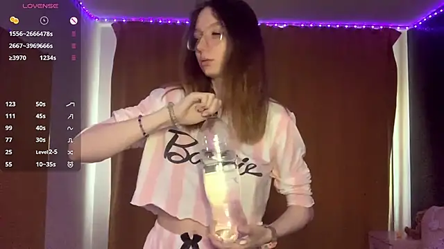 Snapshot of KrystinFunches chatting on 1, 11, 2025 KrystinFunches online show from 1, 11, 2025