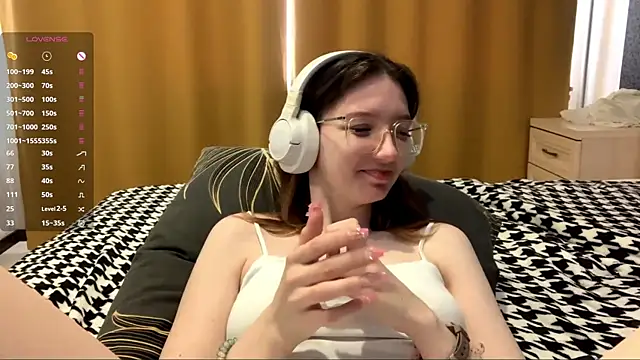 Snapshot of KrystinFunches chatting on 24, 9, 2025 KrystinFunches online show from 24, 9, 2025