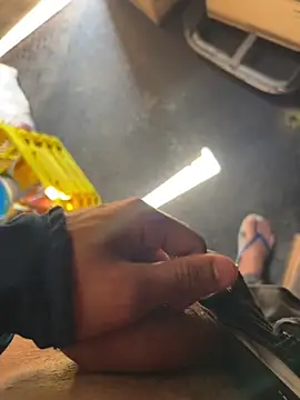 Snapshot of henrique61 chatting on 6, 10, 2025 henrique61 online show from 6, 10, 2025