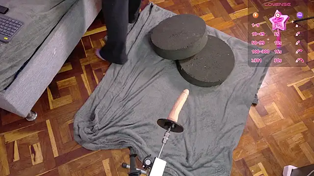 Zafira  online show from 26, 2, 2026