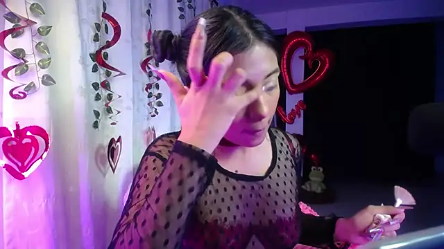 Isis Valen online show from 18, 2, 2026