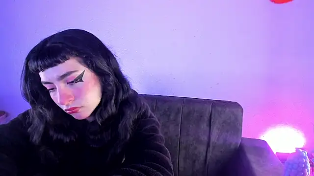 kitty  chs online show from 26, 10, 2025