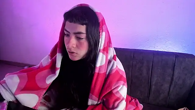 kitty  chs online show from 23, 10, 2025